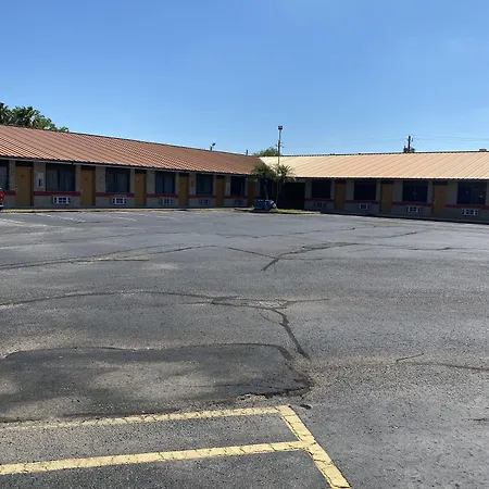Executive Inn And Suites Mission-3