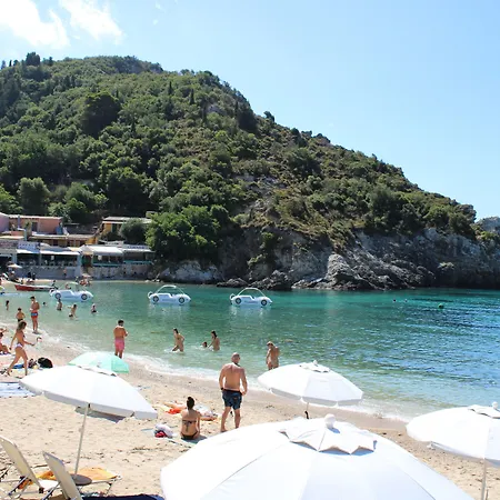 Zefiros Traditional Hotel-2