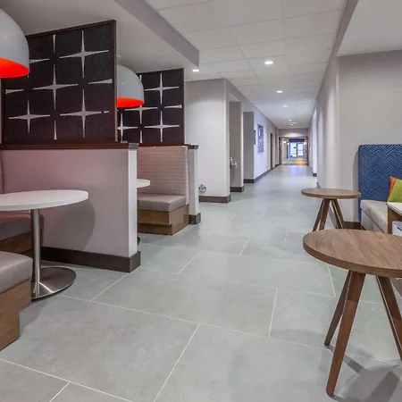 Hampton Inn & Suites Bloomfield Hills Detroit-3