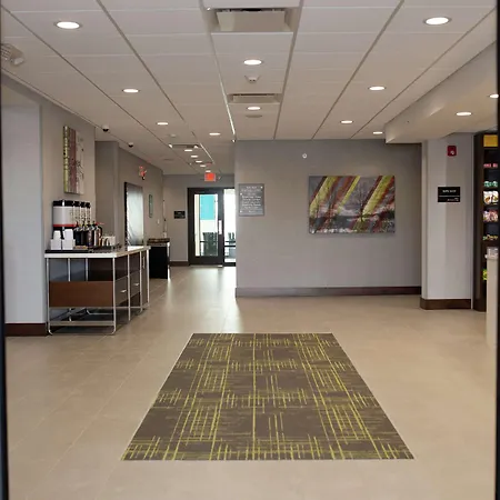 Hampton Inn And Suites Dundee-3