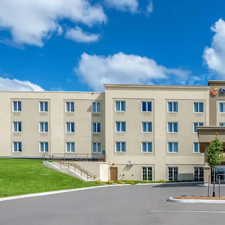 Comfort Inn & Suites-3