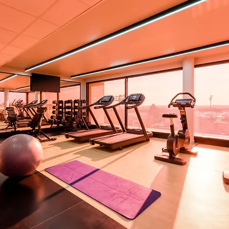 Courtyard By Marriott Paris Creteil-2