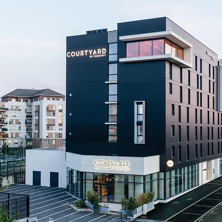 Courtyard By Marriott Paris Creteil-3