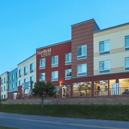Fairfield Inn & Suites Marquette-2