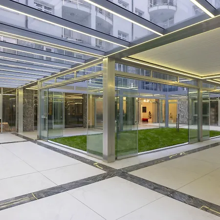 Silver Crown Hotel & Residence, Palace Quarter-3