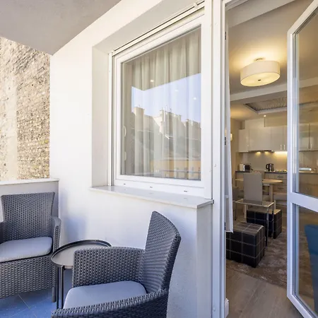 Silver Crown Hotel & Residence, Palace Quarter-2