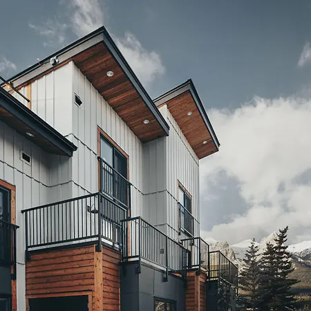 Basecamp Suites Canmore-2