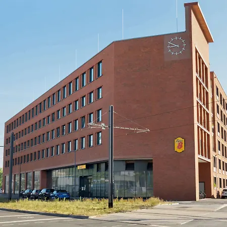Super 8 By Wyndham Mainz Zollhafen-2