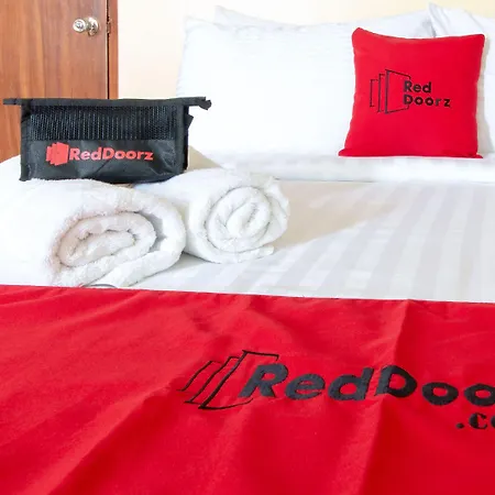 Reddoorz @ Downtown Tacloban-3