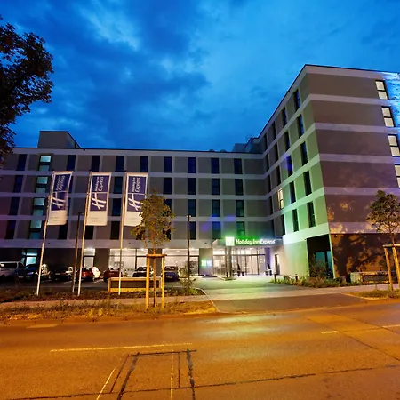 Holiday Inn Express - Darmstadt By Ihg-3