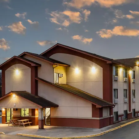 Super 8 By Wyndham Waynesburg-3