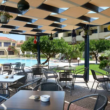 Summerland Hotel (Adults Only)-3