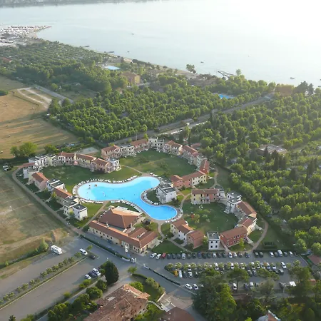 Gasparina Village-2