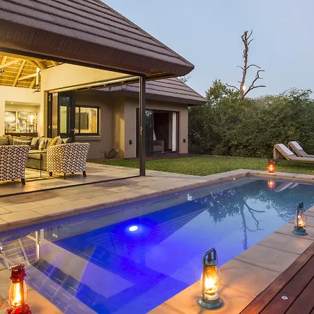 Moya Safari Villa-3