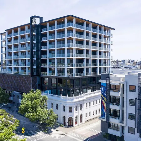 Oaks R Suites Geelong-3