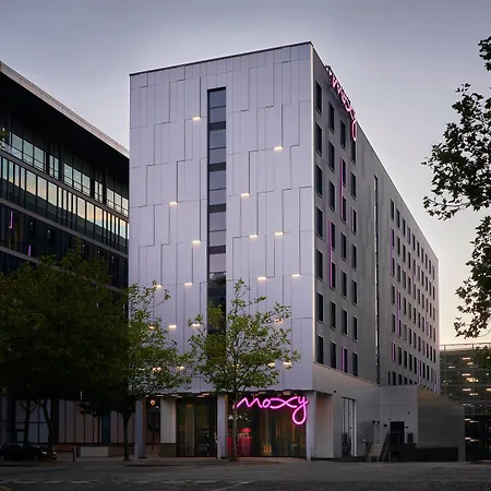 Moxy Milton Keynes-2