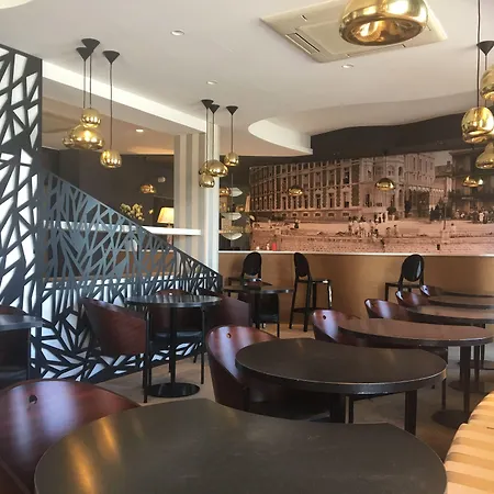 Hotel De La Plage - Saint Jean De Luz-3