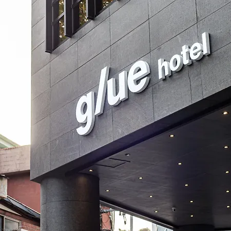Glue Hotel-3