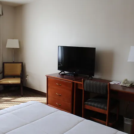 Foxwood Inn And Suites-2
