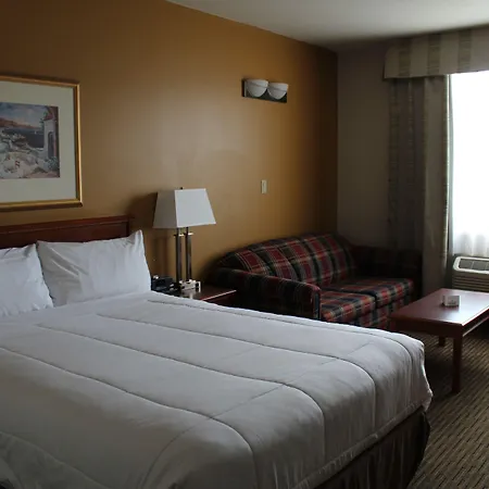 Foxwood Inn And Suites-3