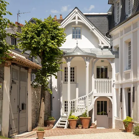 Saint-Delis Hotel & Spa - La Maison Du Peintre - Relais & Chateaux-3