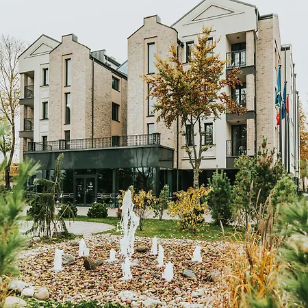 Amsterdam Plaza Hotel & Spa-3