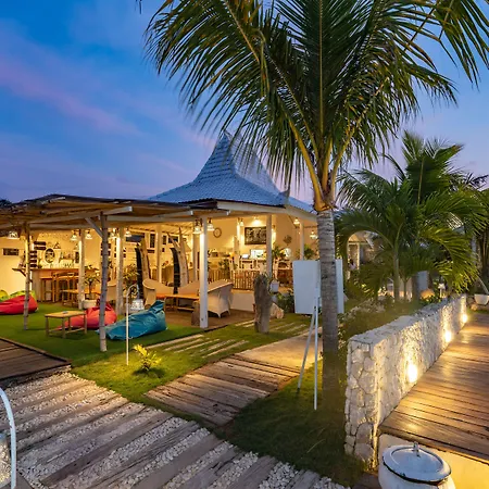 Paus Putih Hotel-2