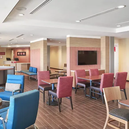 Towneplace Suites By Marriott Medicine Hat-2