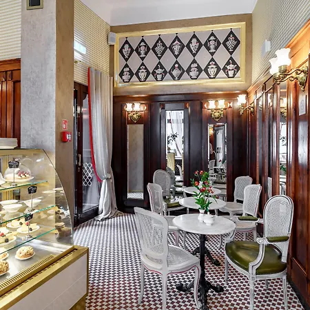Hotel H15 Francuski Old Town - Destigo Hotels-3