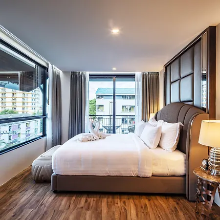 The Grand Sala Thai-2