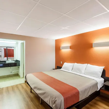 Motel 6 Fort Worth, Tx - Stockyards-2