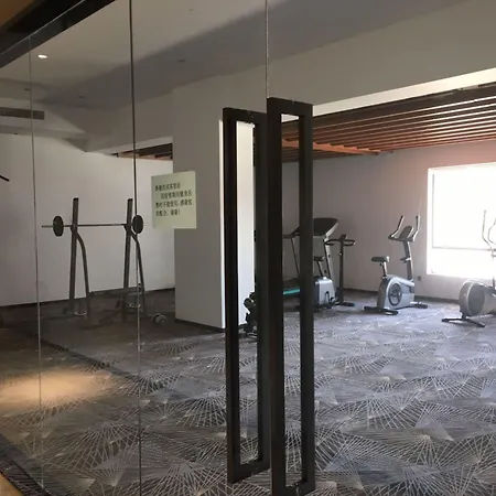 Ramada By Wyndham Shanghai Pudong-3