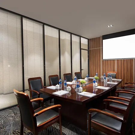 Ramada By Wyndham Shanghai Pudong-2