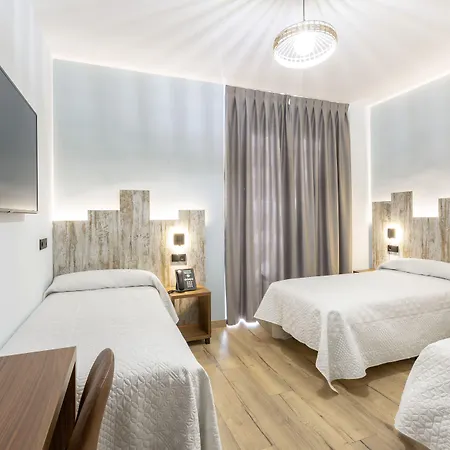 Hostal Anton Martin-2
