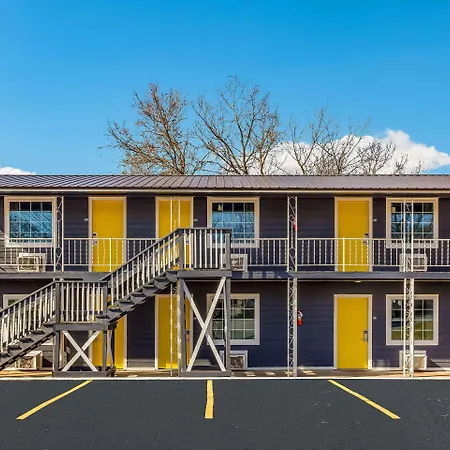 Rodeway Inn Berryville-3