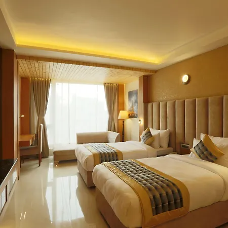 Hotel Omega - Gurgaon Central, Sec 45-3