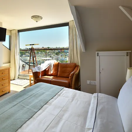 Beacon House B&B Brixham-2