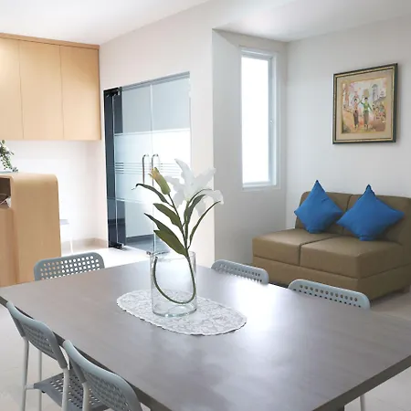 Urooms Senayan-2
