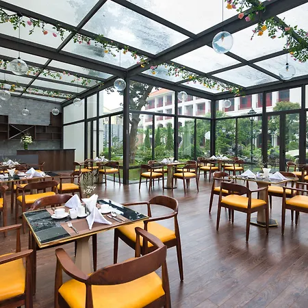 Senna Hue Hotel-2