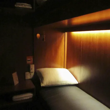 Onkel Inn Airport Sleepbox-3