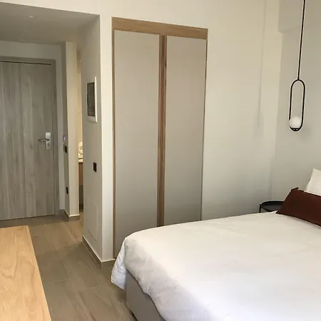 The City Hotel & Suites (Adults Only)-2