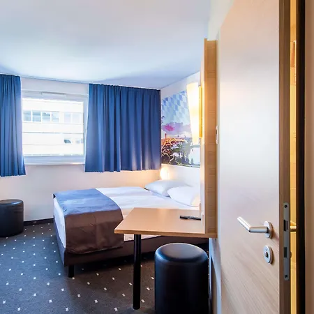 B&B Hotel Muenchen City-Nord-3