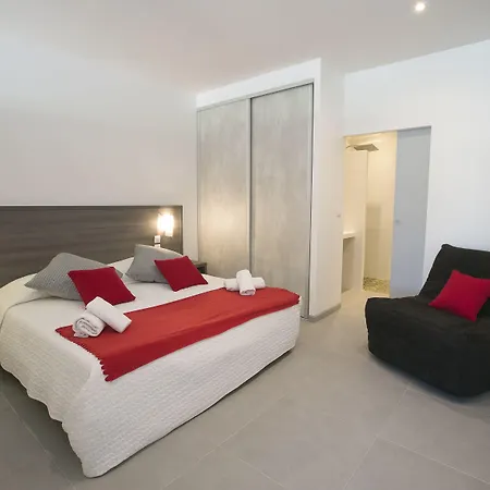 Le Grand Large Bord de Mer Hotel&Appartements-3