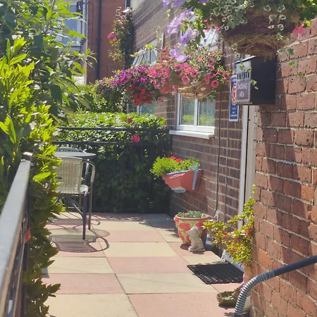 Cameron Court B&B-2
