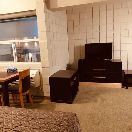 Red Carpet Inn & Suites-3