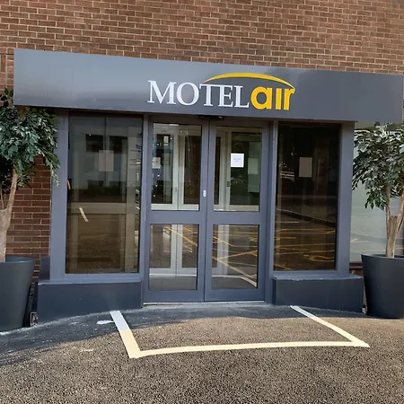 Motel Air Glasgow Airport-3