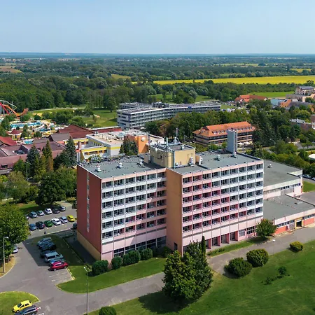 Hunguest Hotel Freya-3