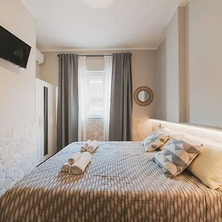 Apulia Rooms Bari-2