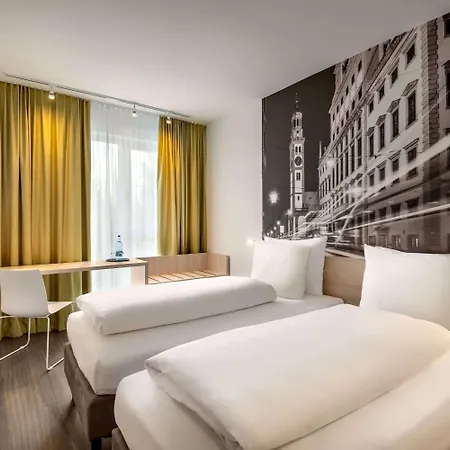 Super 8 By Wyndham Augsburg-3