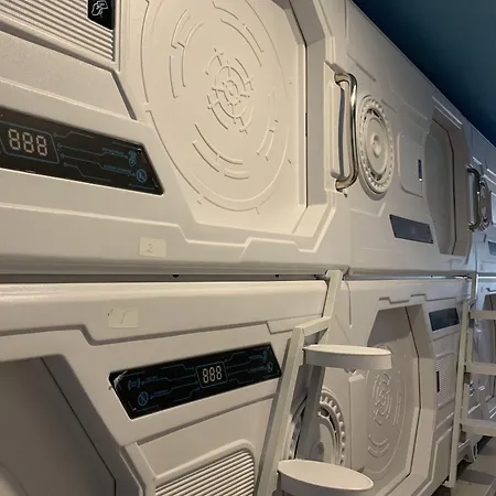 Capsule Inn Bali-2